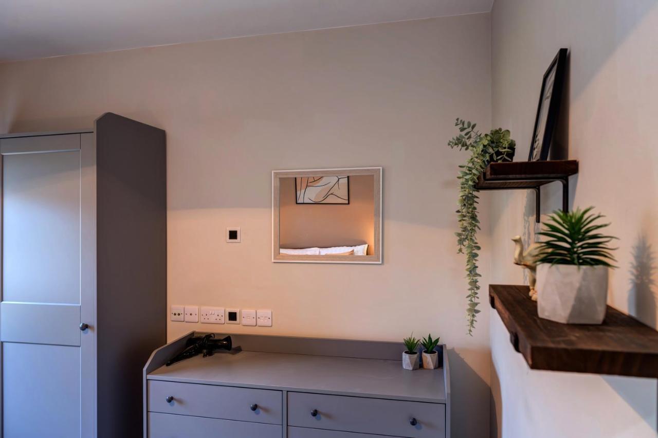 Cosy 2 Bed Home Chesterfield Extérieur photo