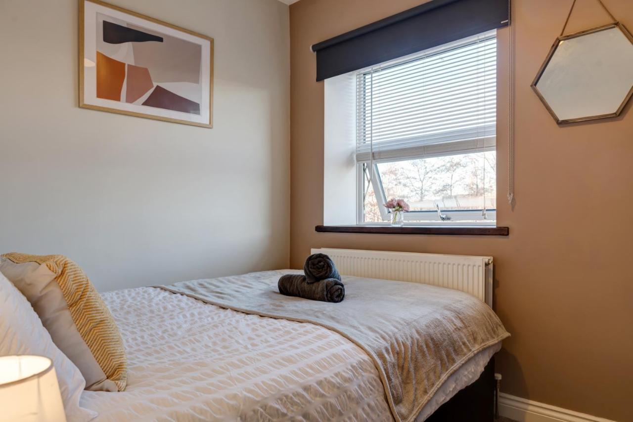 Cosy 2 Bed Home Chesterfield Extérieur photo